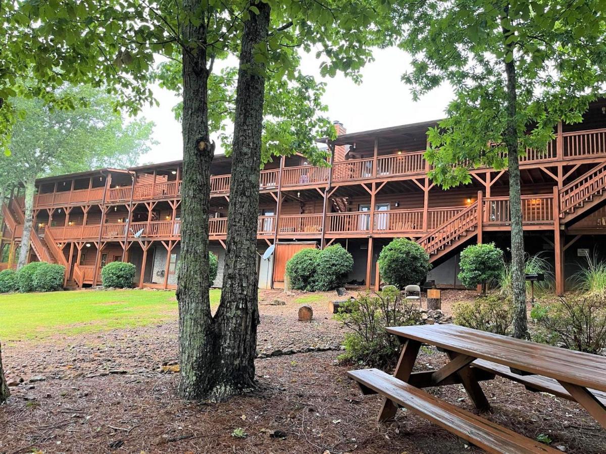Mountain Top Inn And Resort Warm Springs Exterior foto