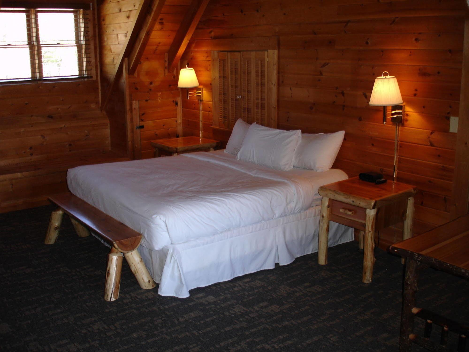 Mountain Top Inn And Resort Warm Springs Exterior foto