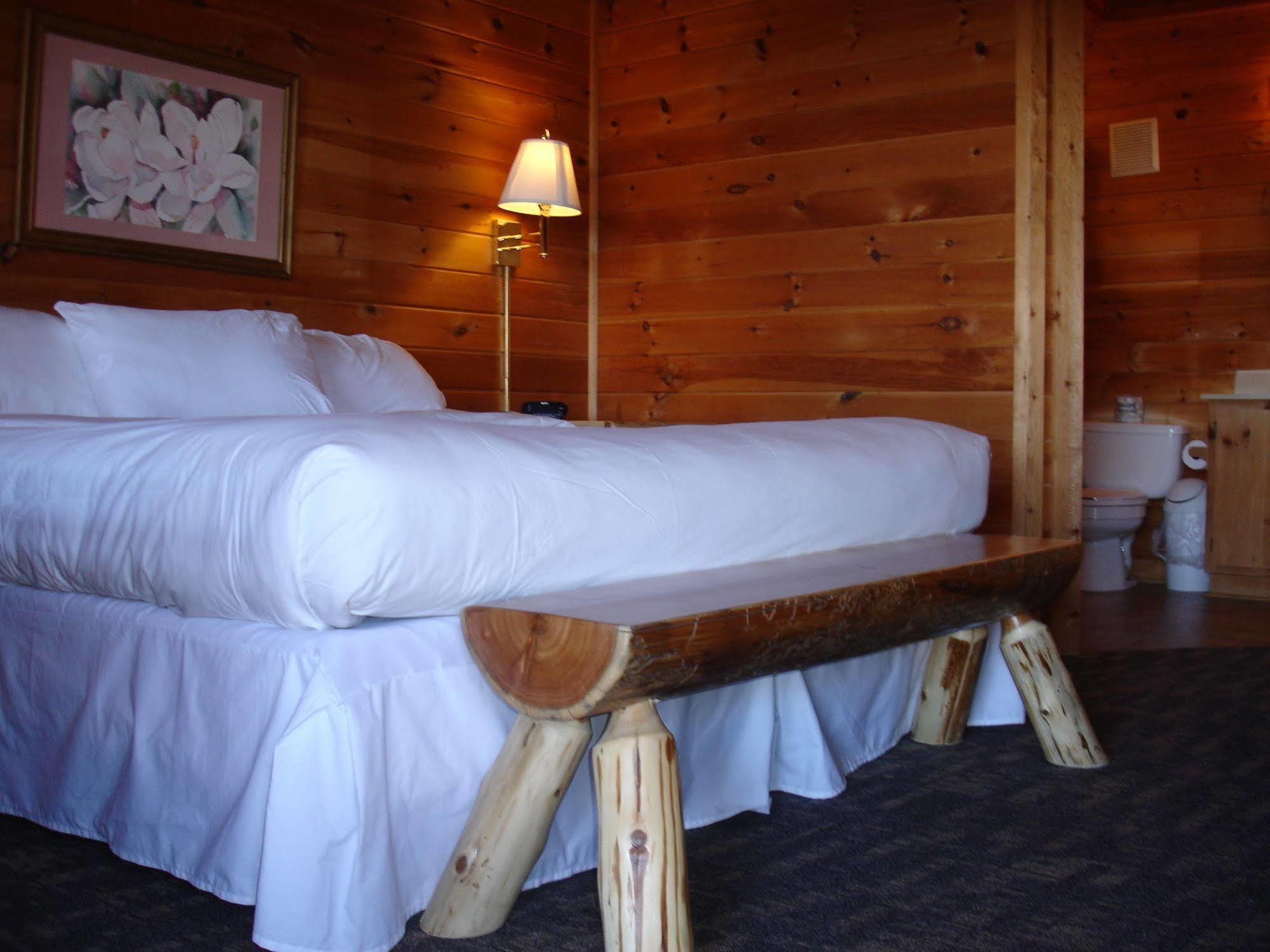 Mountain Top Inn And Resort Warm Springs Exterior foto